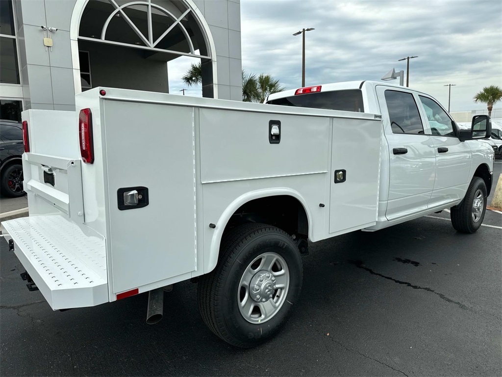 2024 Ram 2500 Tradesman photo 3