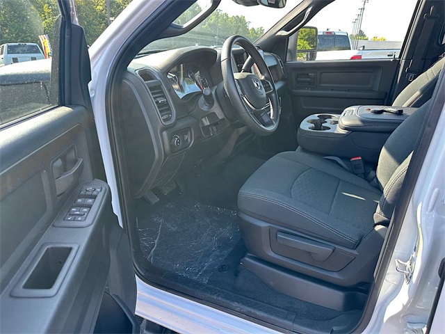 2025 Ram 2500 Tradesman photo 11