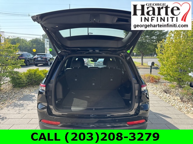 2023 Jeep Grand Cherokee Altitude photo 6