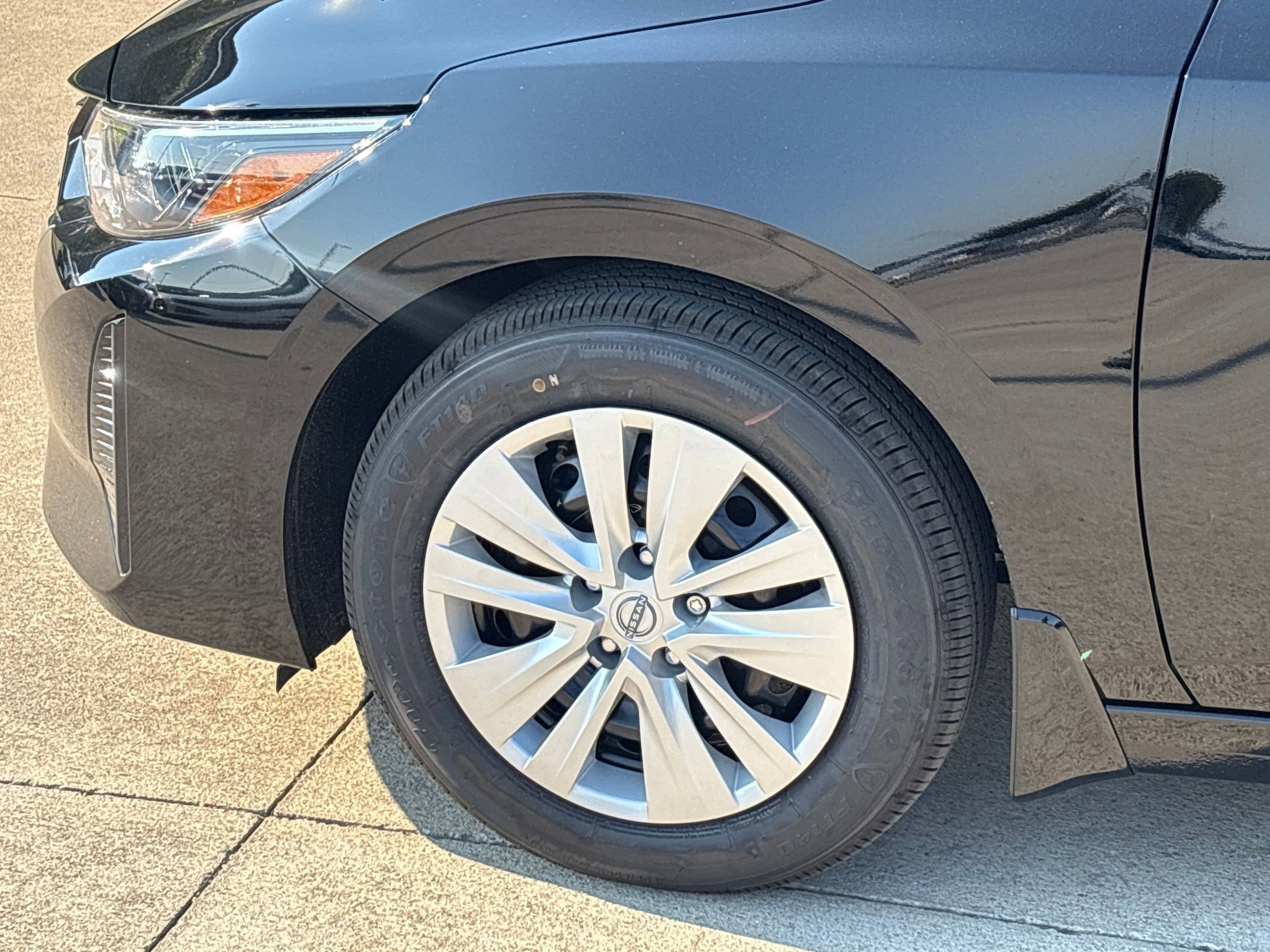 2025 Nissan Sentra S photo 10