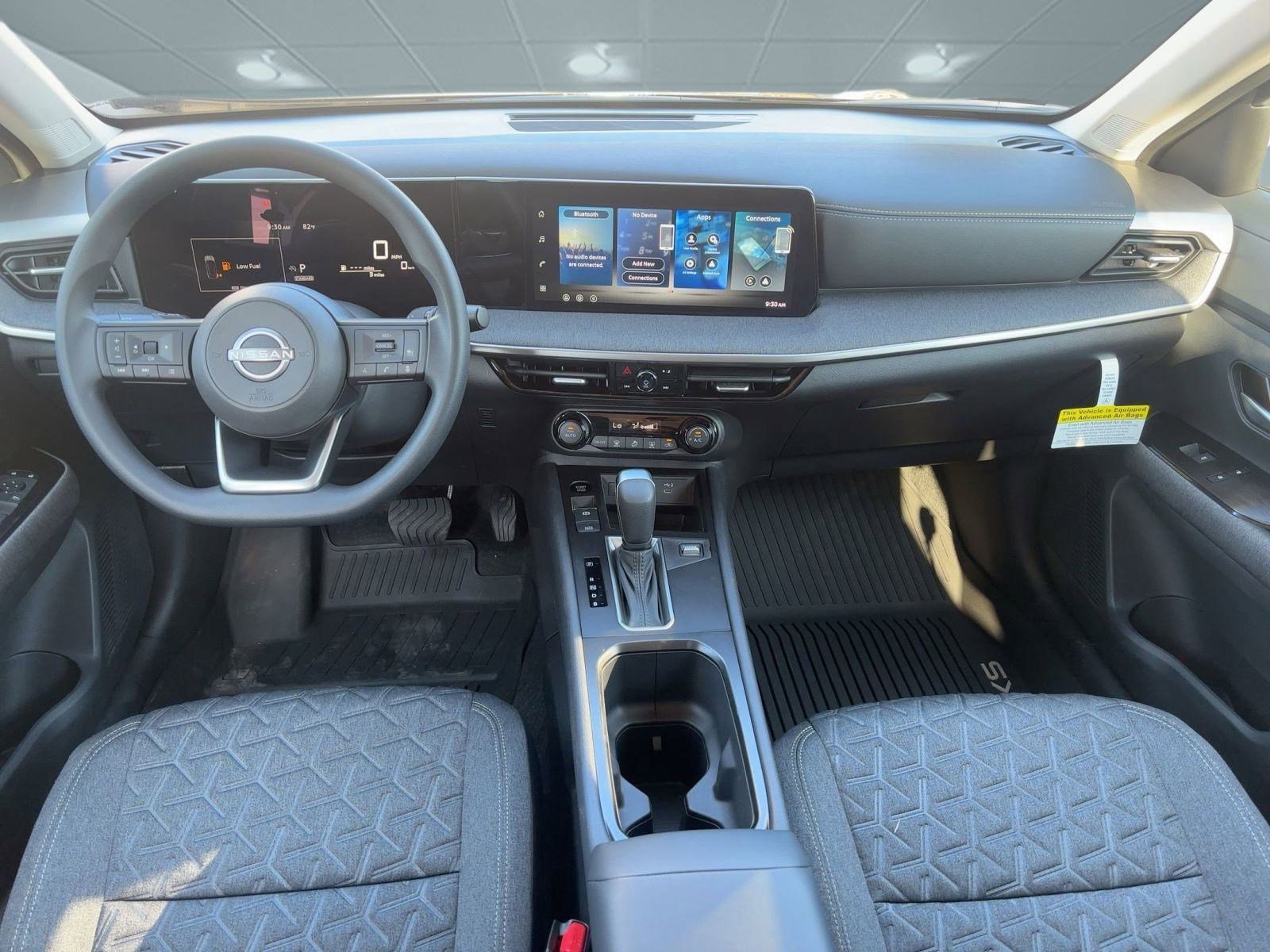 2026 Nissan Kicks SV photo 13