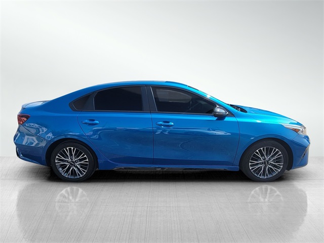 2023 Kia Forte GT-Line photo 4