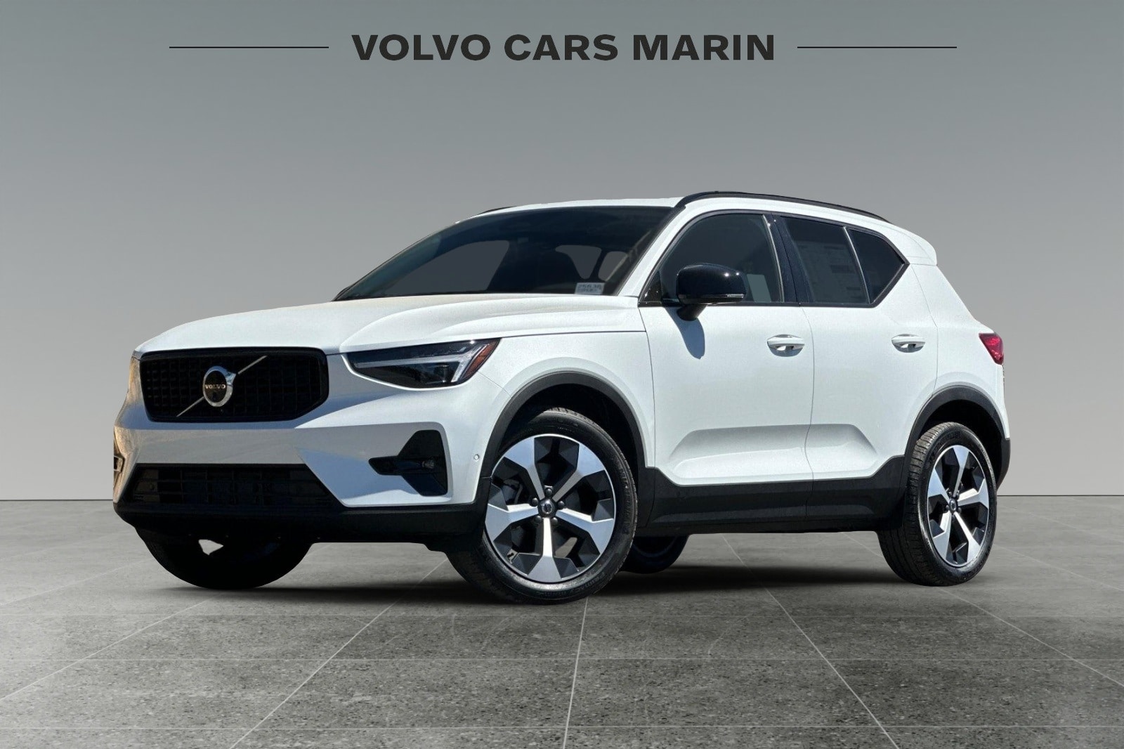 2026 Volvo XC40 Plus's photo