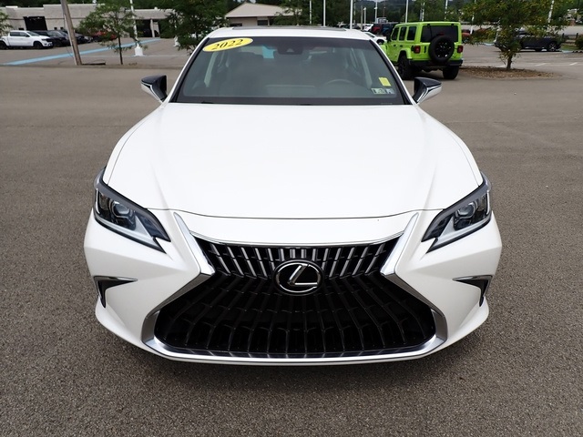 2022 Lexus ES 350 photo 9