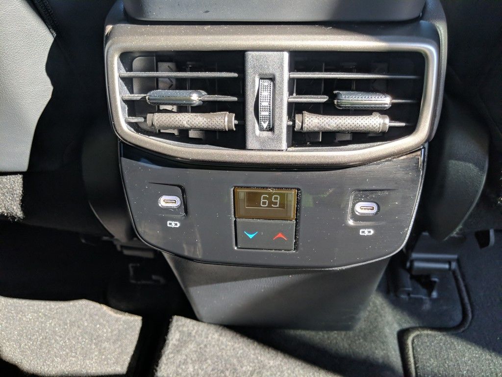 2023 Lexus RX photo 34