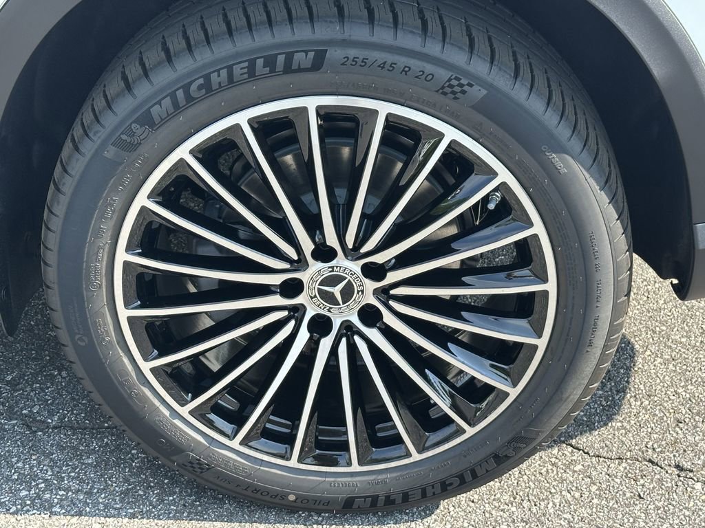 2025 Mercedes Benz GLC 300 4MATIC photo 22