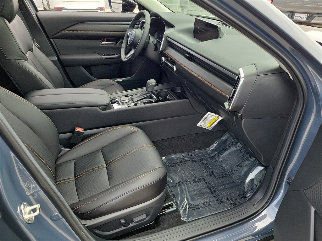 2025 Mazda CX-50 Premium Plus photo 13