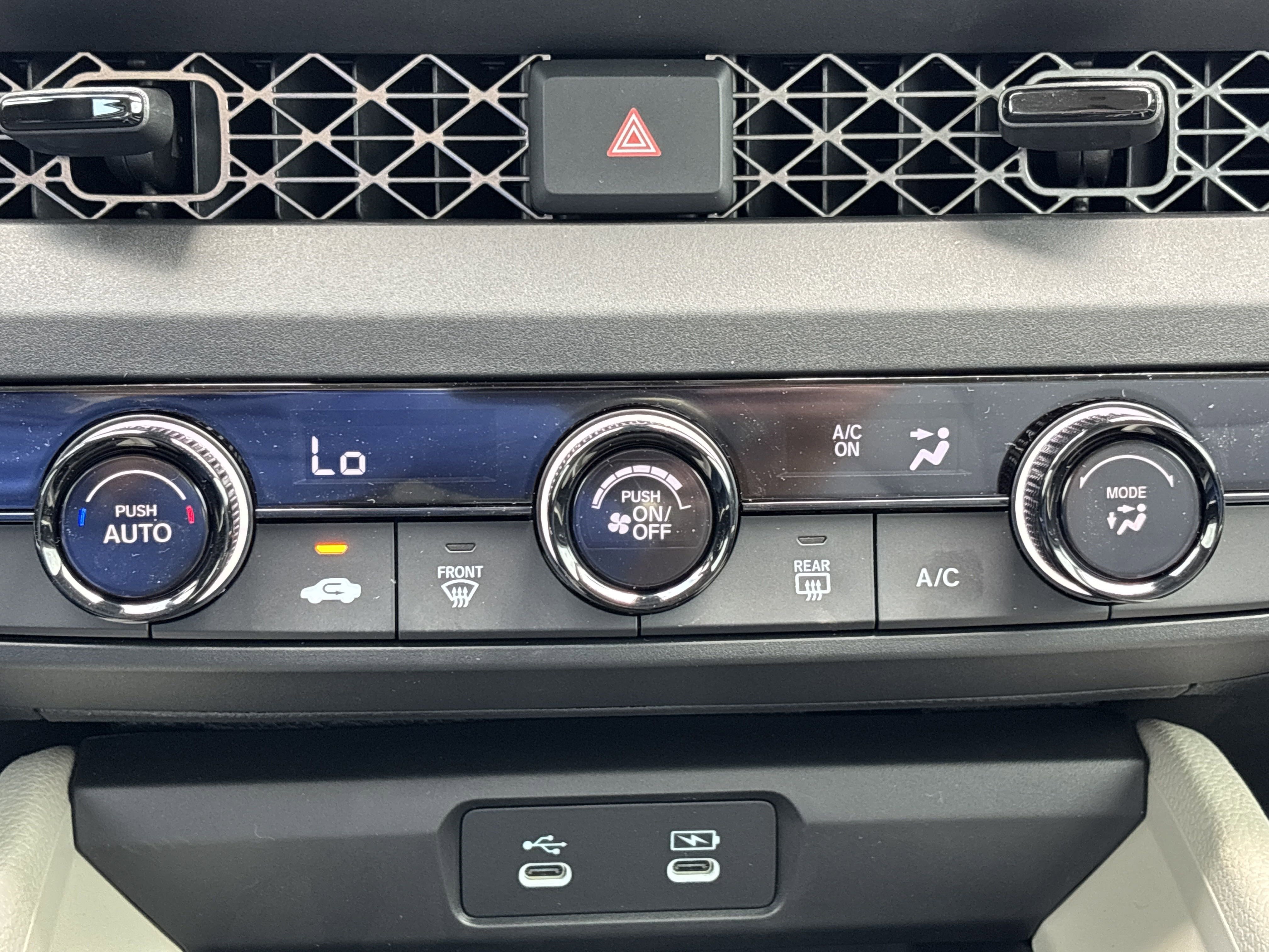 2025 Honda Accord 1.5T LX photo 4