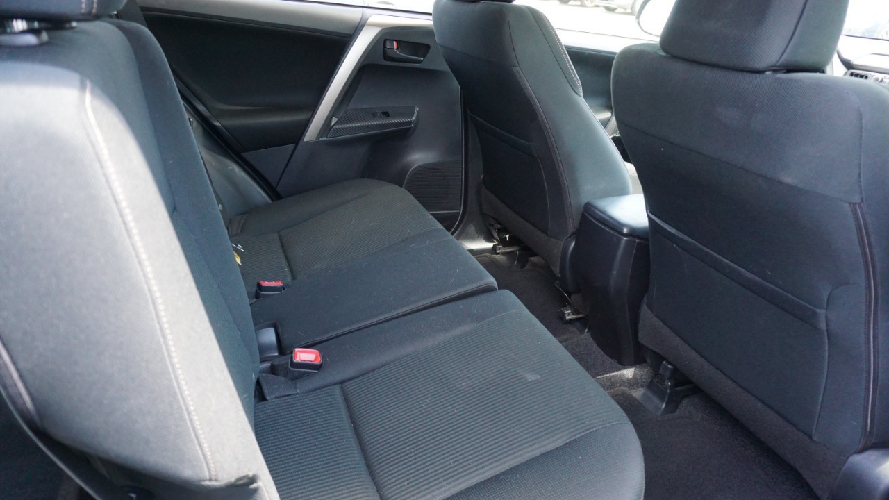 2013 Toyota RAV4 XLE photo 8