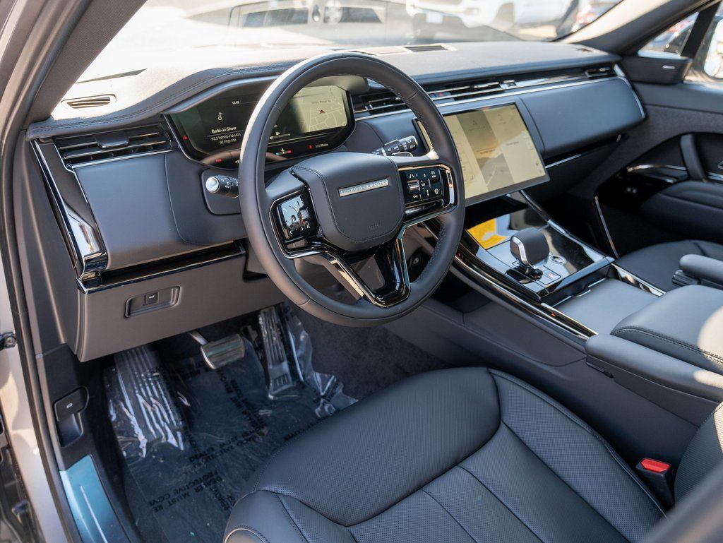 2025 Land Rover Range Rover Sport SE photo 12