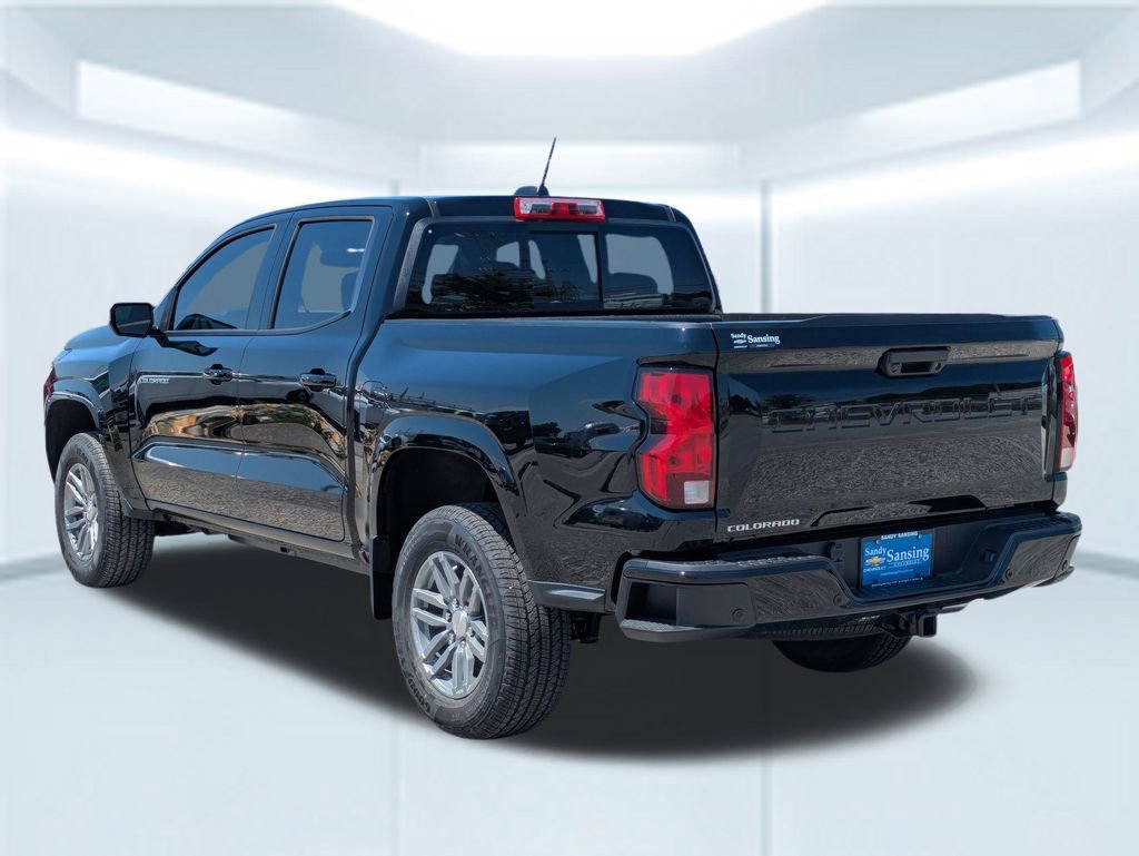 2026 Chevrolet Colorado LT photo 3