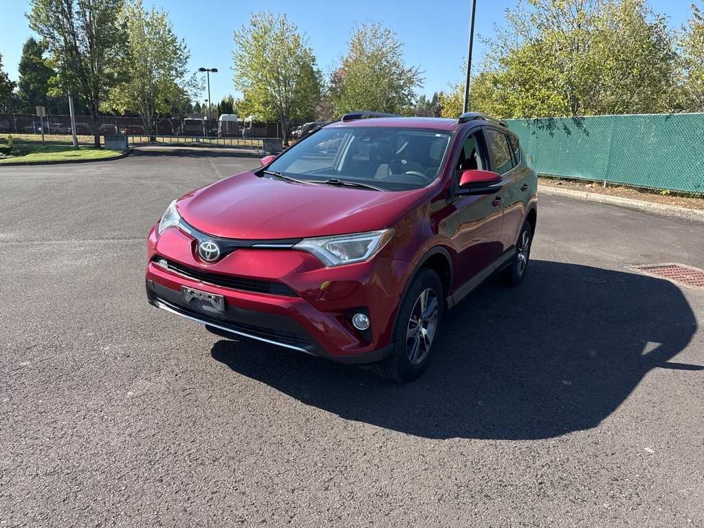 2018 Toyota RAV4 XLE photo 3