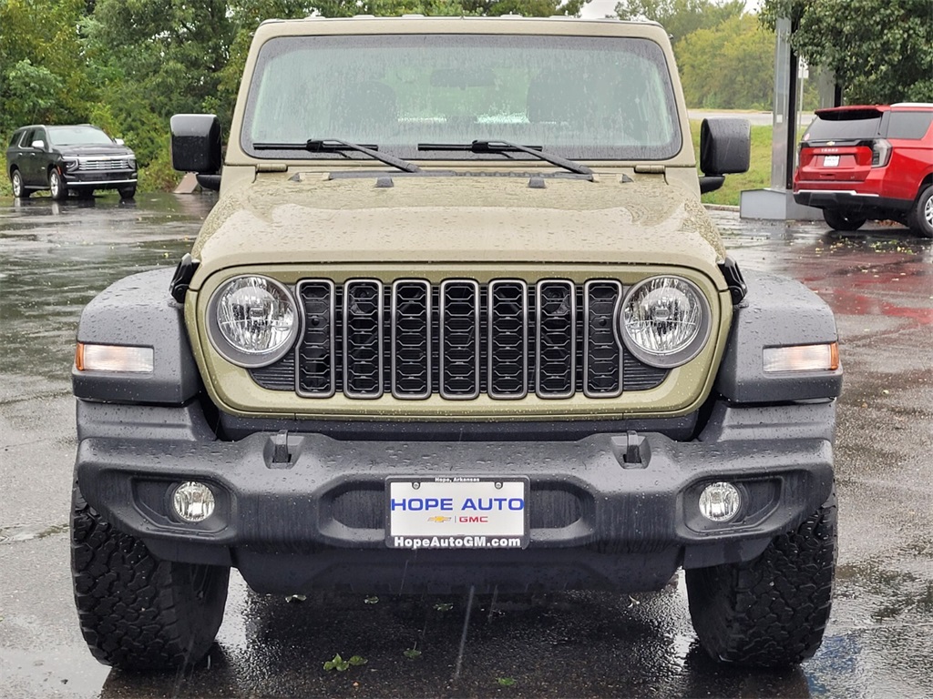 2025 Jeep Wrangler Sport photo 4