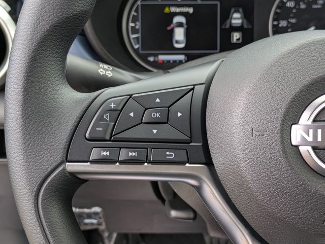 2025 Nissan Versa SV photo 16