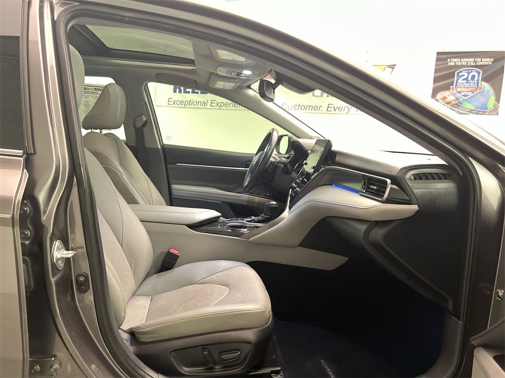 2022 Toyota Camry XSE photo 24