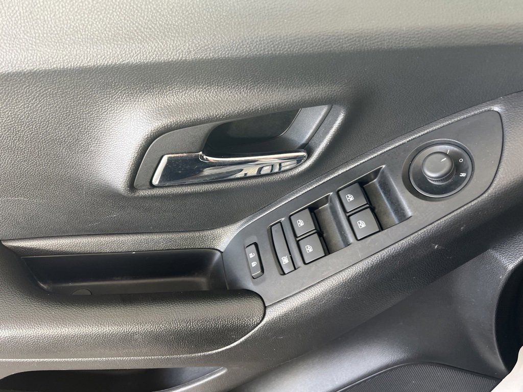 2022 Chevrolet Trax LS photo 6