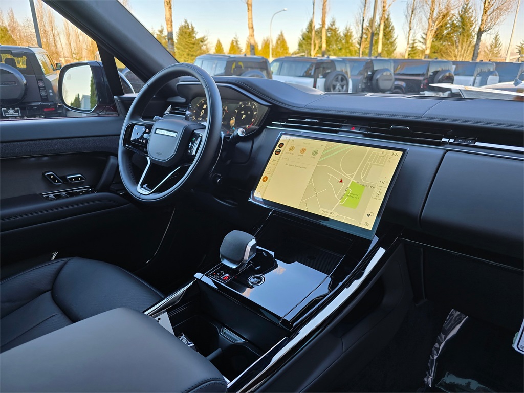 2025 Land Rover Range Rover Sport SE photo 30