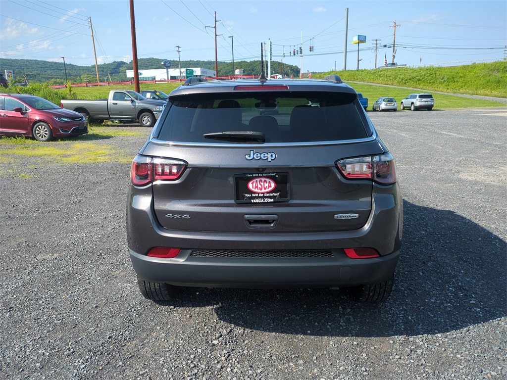 2021 Jeep Compass Latitude photo 4