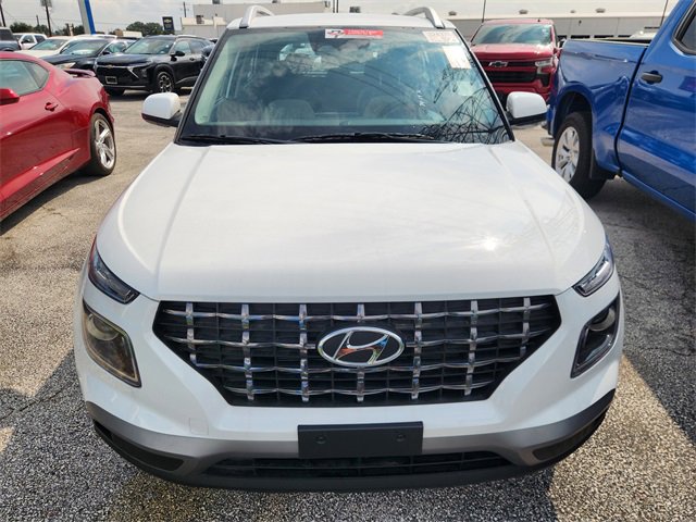 Used 2025 Hyundai Venue SEL with VIN KMHRC8A37SU365725 for sale in Sugar Land, TX
