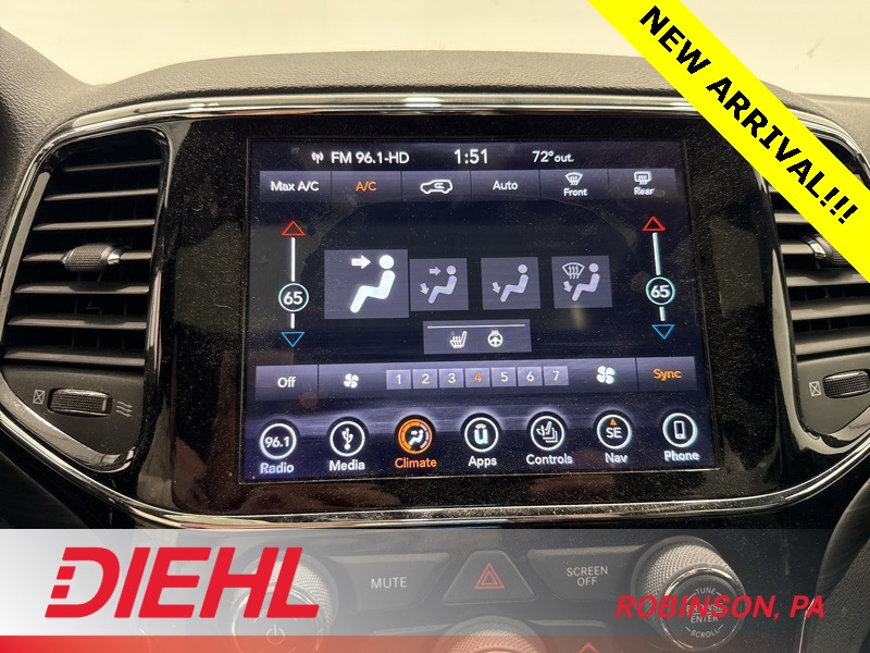 2019 Jeep Grand Cherokee Altitude photo 27