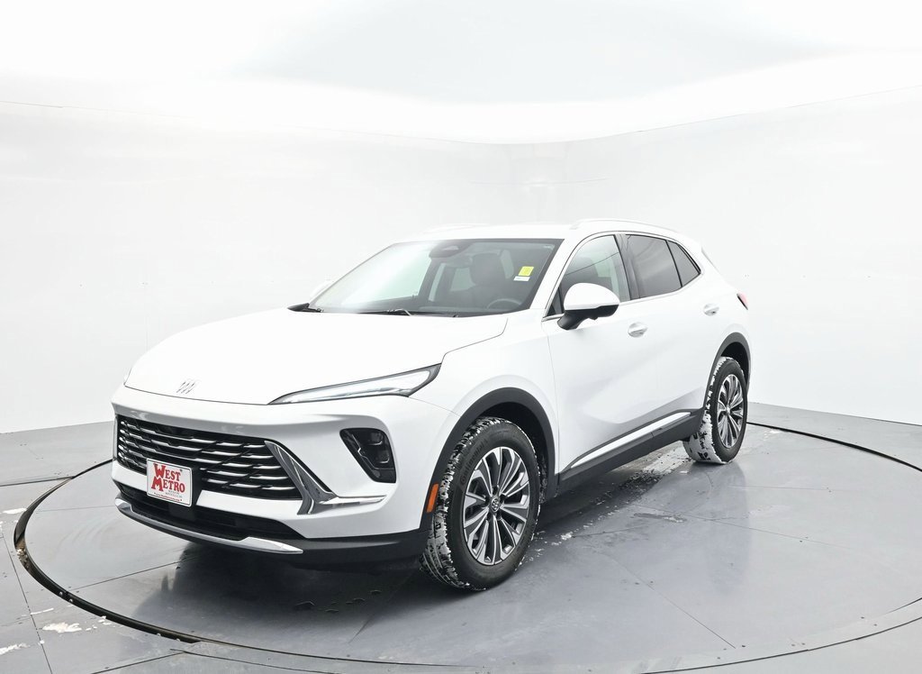 2025 Buick Envision Preferred's photo