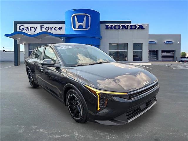 2025 Kia K4 EX's photo