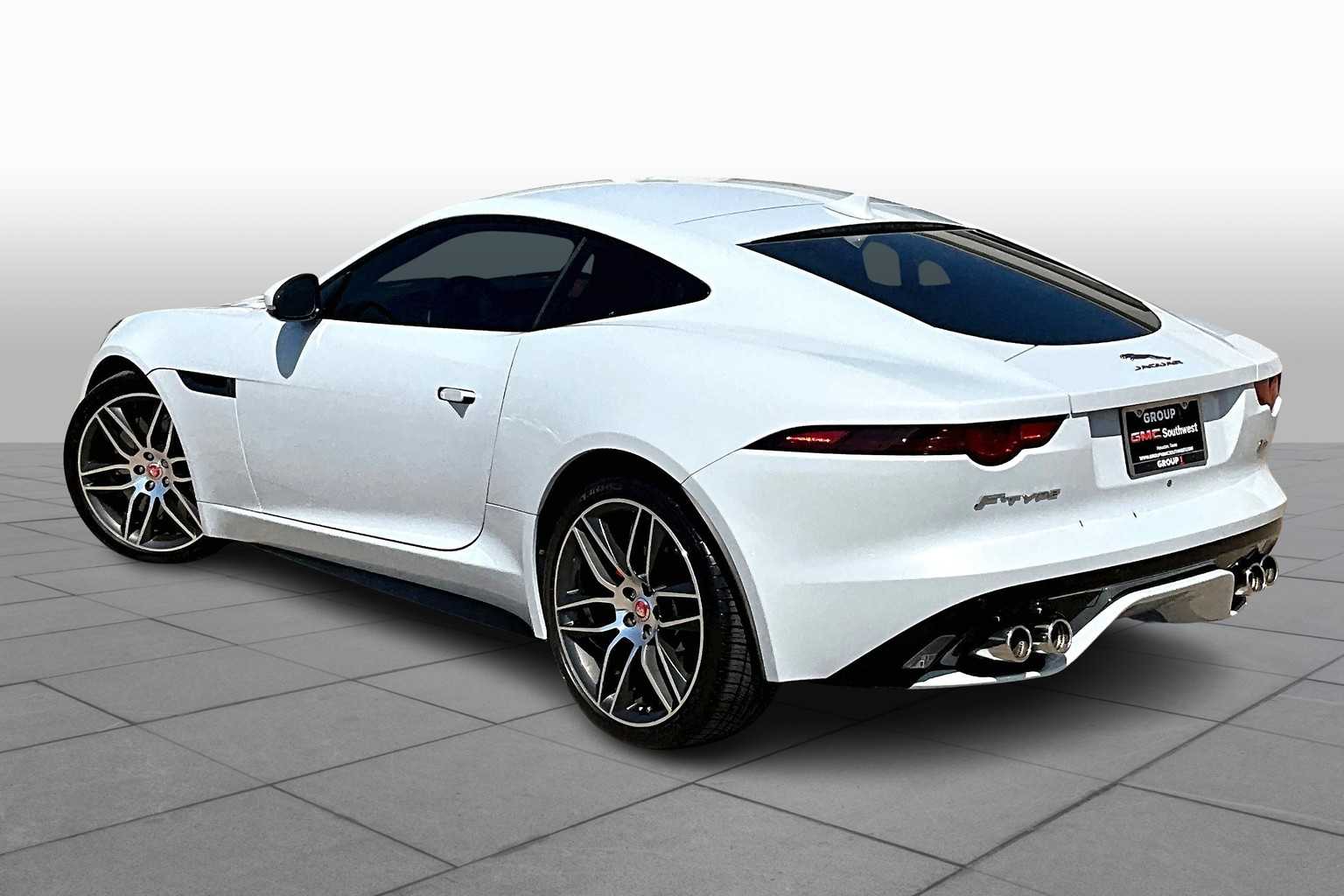 2020 Jaguar F-TYPE R photo 9