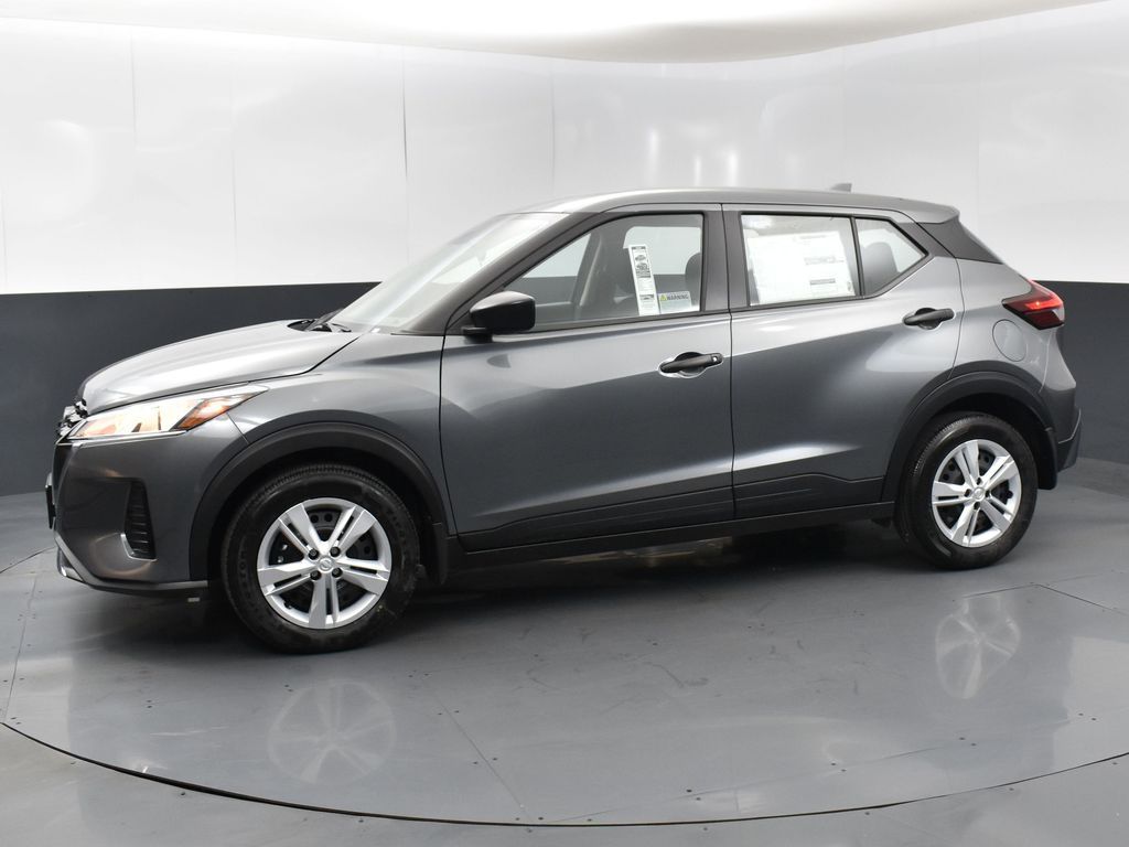 2025 Nissan Kicks Play S photo 4