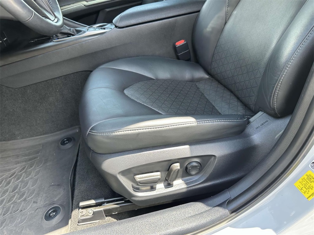 2023 Toyota Camry XSE photo 16