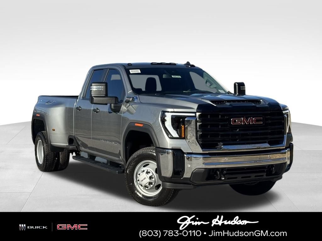 2026 GMC Sierra 3500HD Pro's photo