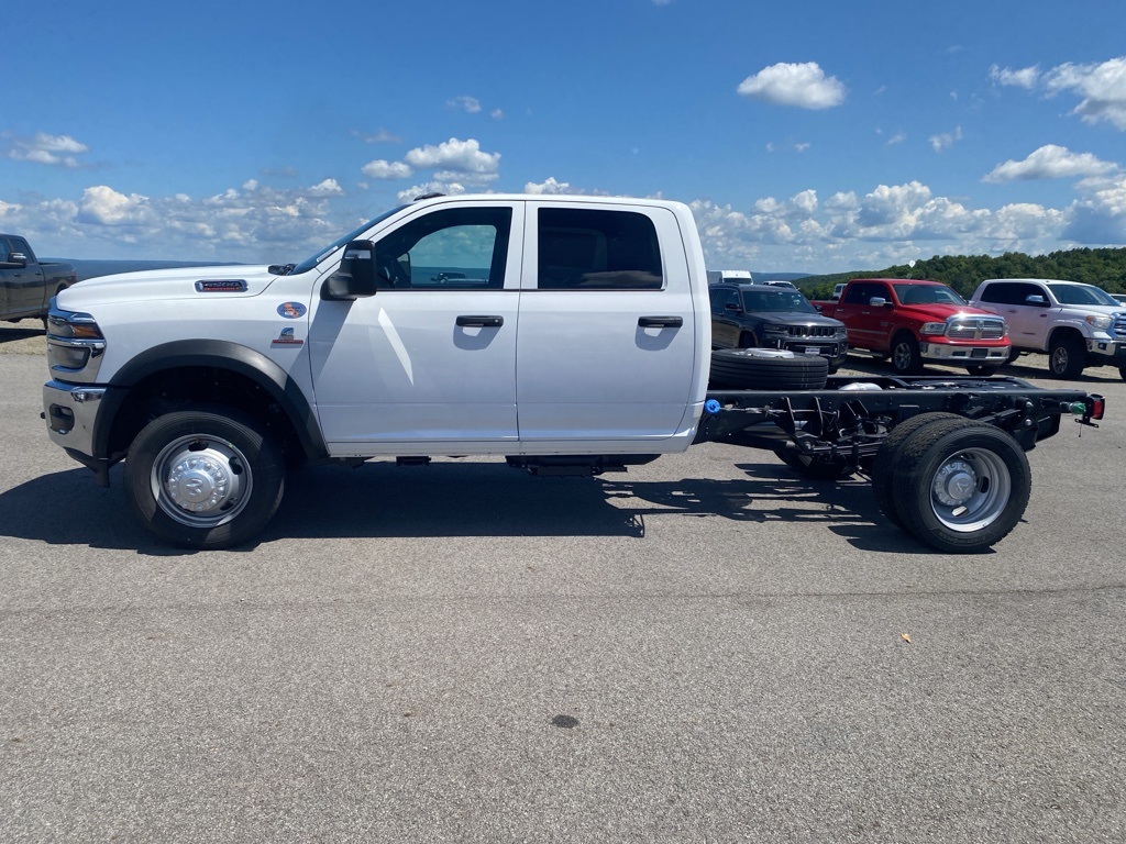 2025 Ram 4500 Tradesman photo 4
