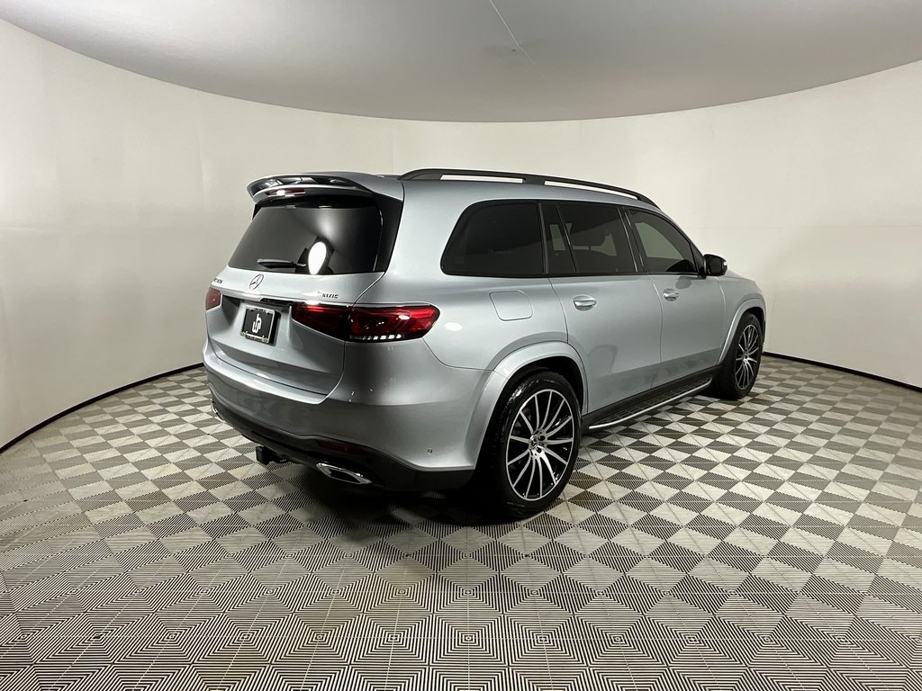 2023 Mercedes Benz GLS 450 4MATIC photo 4