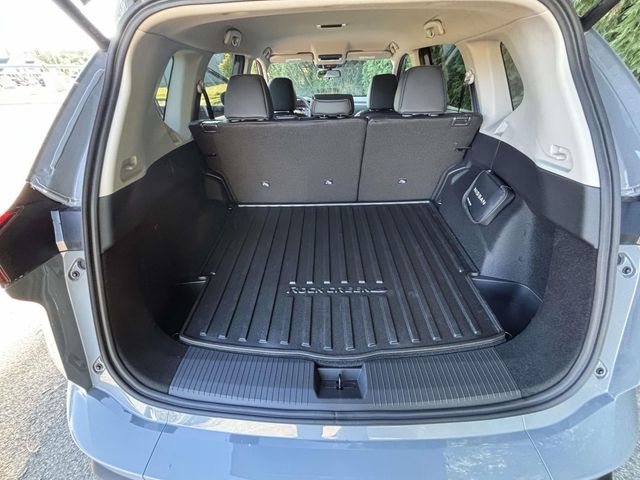 2026 Nissan Rogue SV photo 23