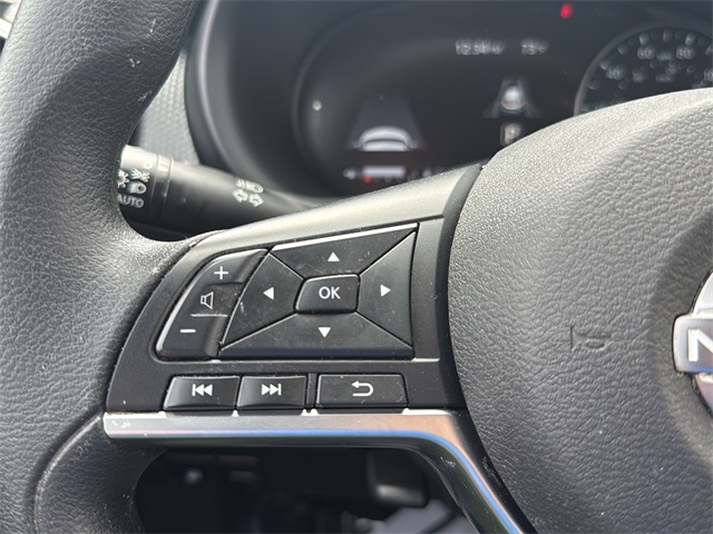 2023 Nissan Kicks SV photo 12