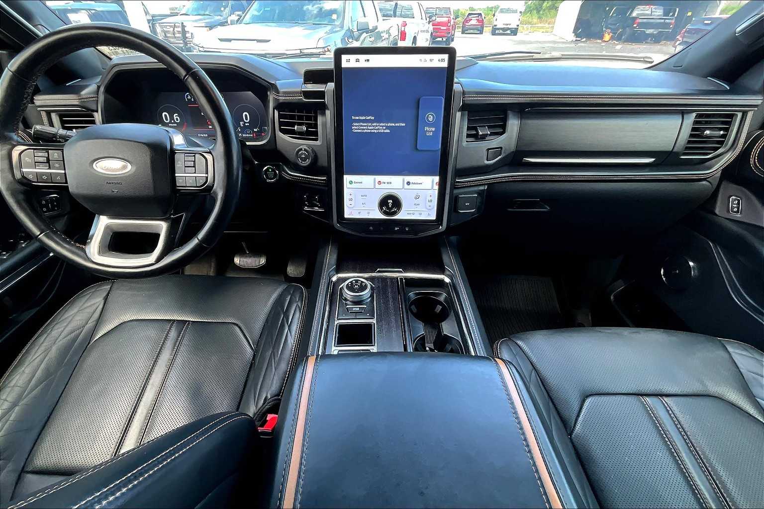 2023 Ford Expedition Platinum photo 15