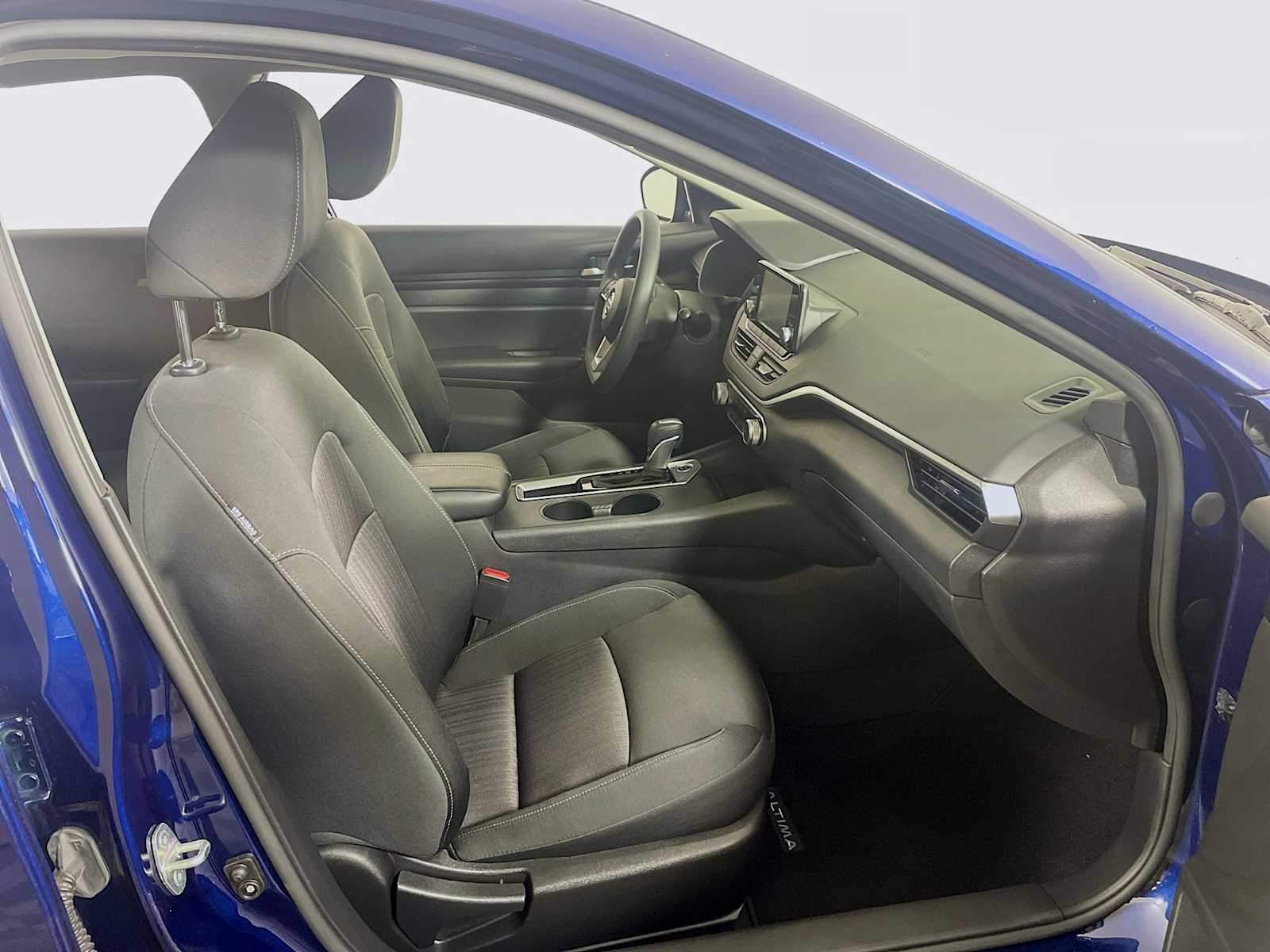 2021 Nissan Altima 2.5 S photo 23
