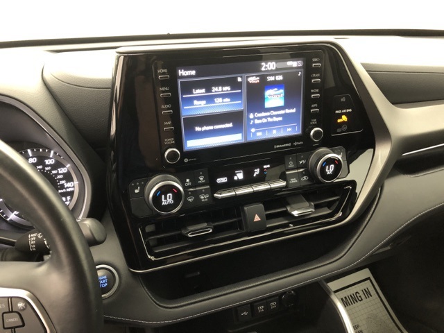 2021 Toyota Highlander XLE photo 17