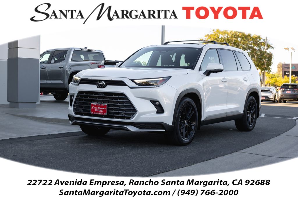 2024 Toyota Grand Highlander Platinum's photo