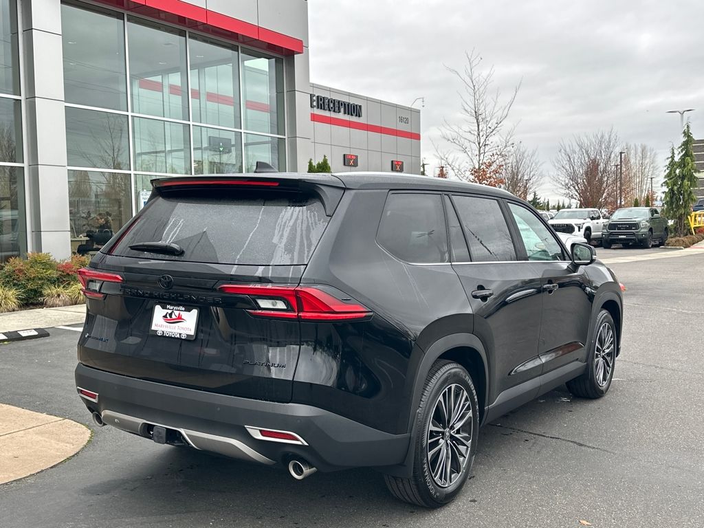 2026 Toyota Grand Highlander Hybrid MAX Platinum AWD photo 2