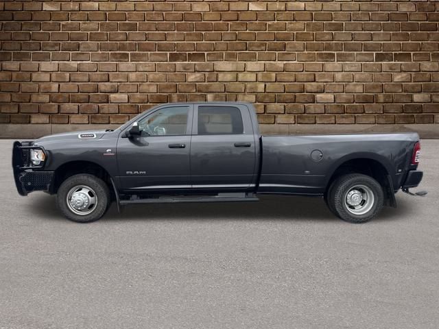 2021 Ram 3500 Tradesman photo 2