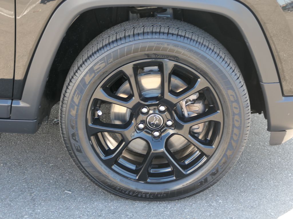2025 Jeep Compass Latitude photo 20