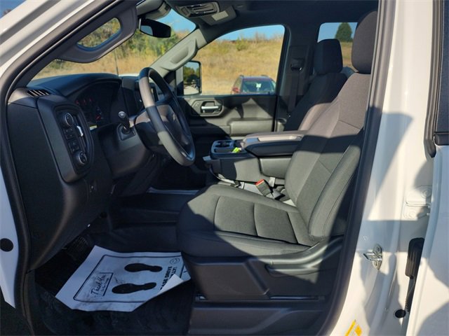 2025 Chevrolet Silverado 2500HD photo 17