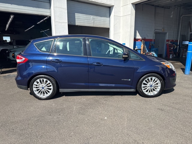 2017 Ford C-Max Hybrid SE photo 8