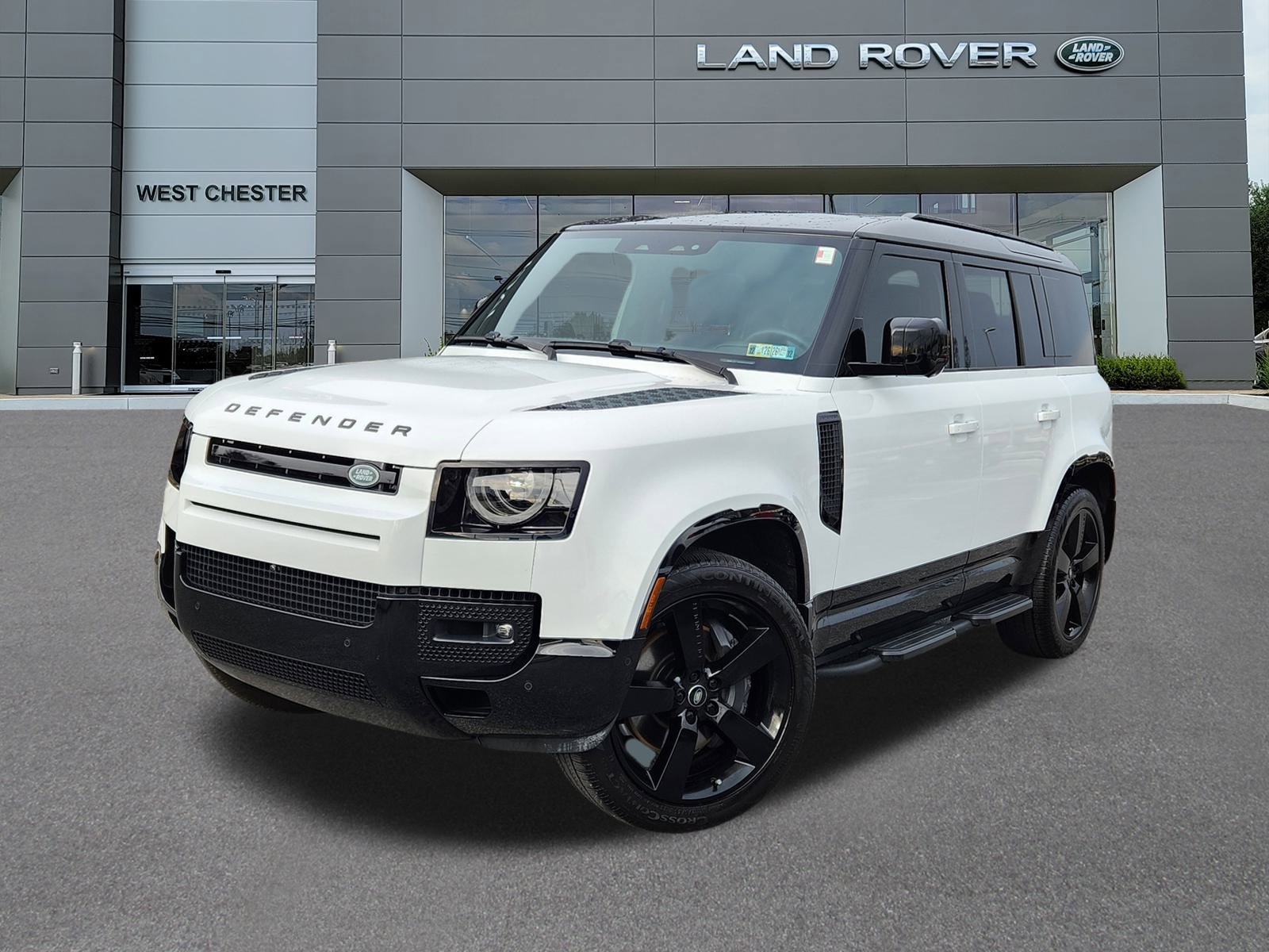2025 Land Rover Defender X-Dynamic SE's photo