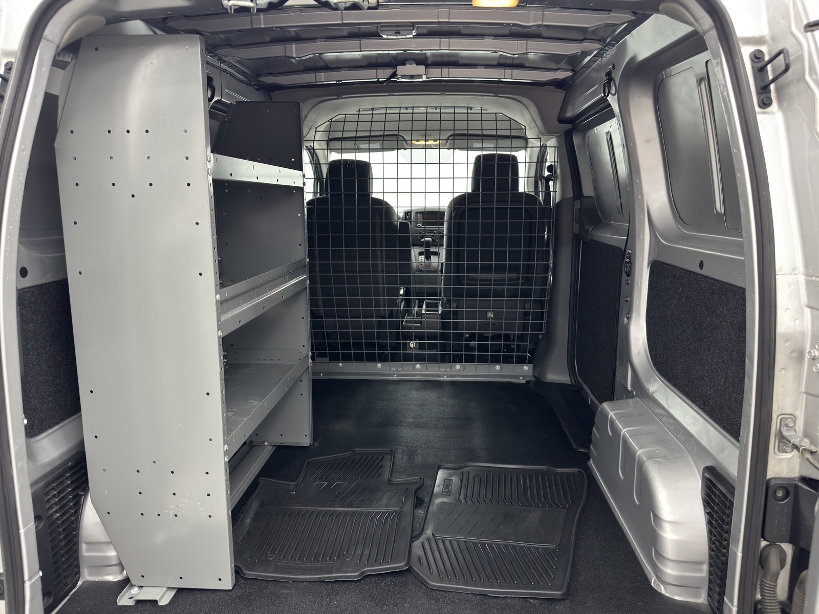 2020 Nissan NV200 SV photo 7