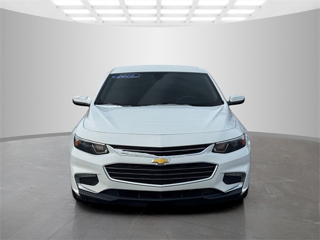 2016 Chevrolet Malibu 1LT photo 2