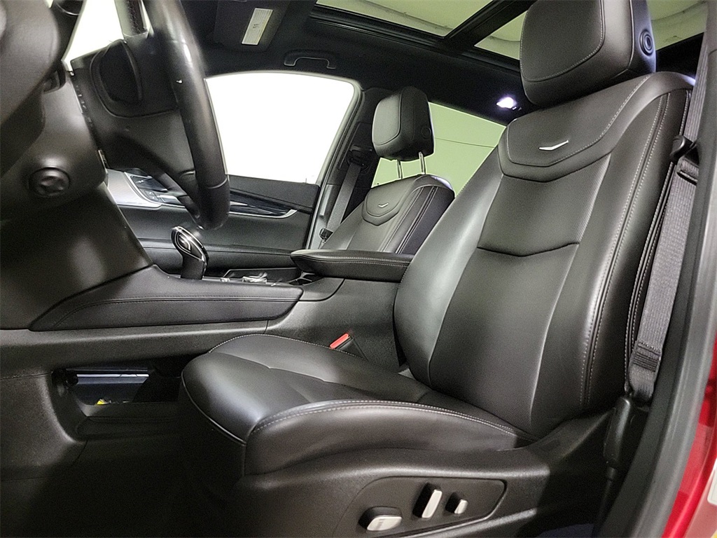 2024 CADILLAC XT5 - Image 11