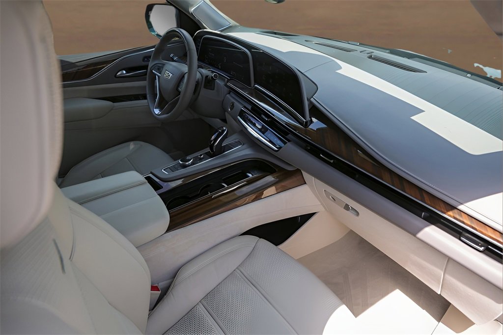 2024 Cadillac Escalade ESV Sport Platinum photo 29