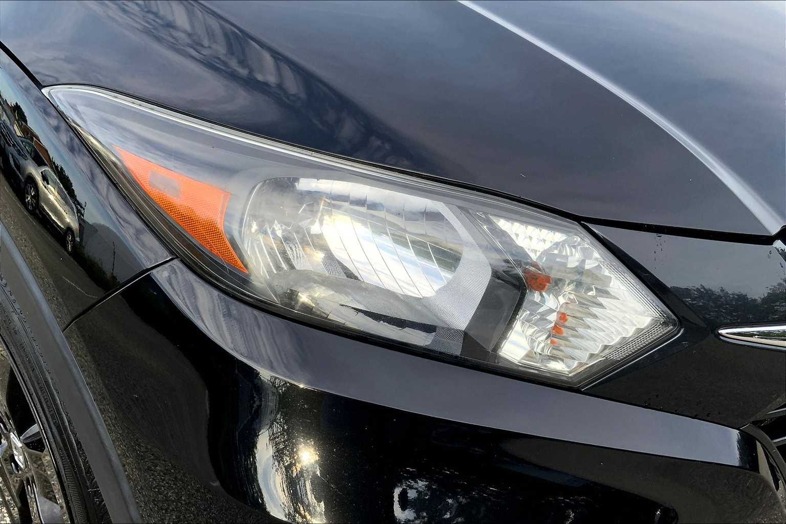2018 Honda HR-V LX photo 24