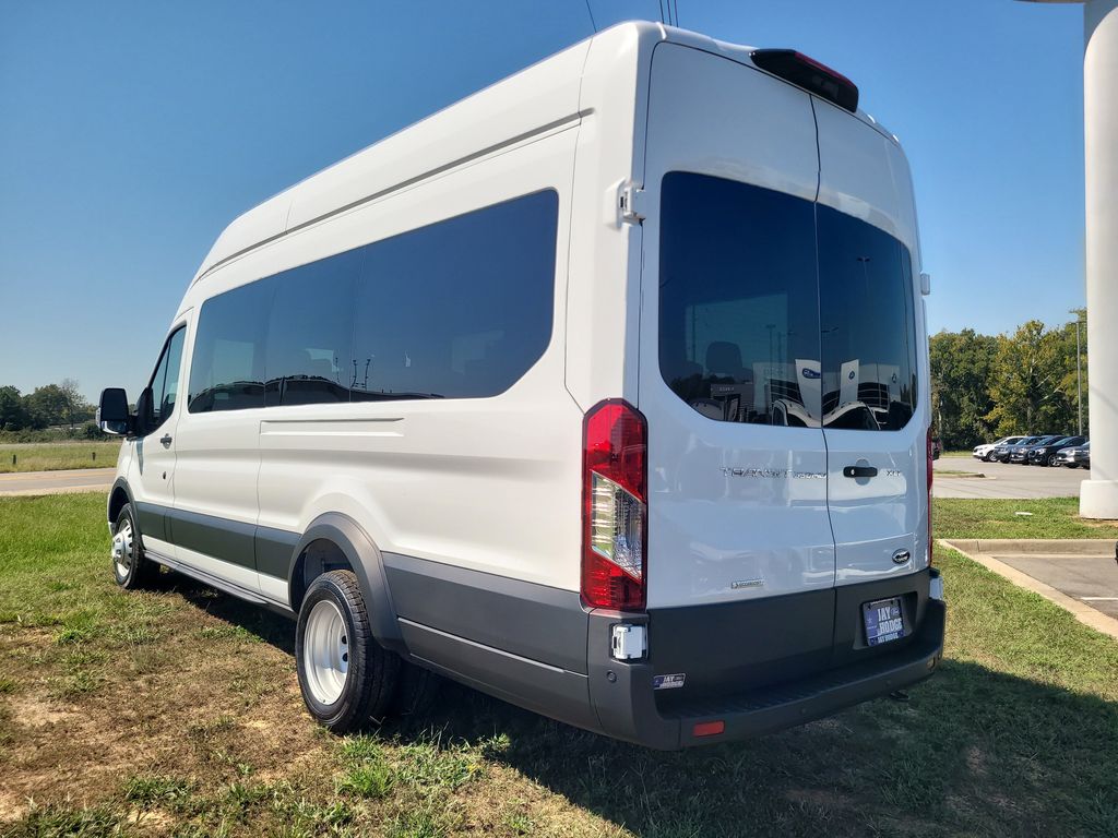2025 Ford Transit photo 4